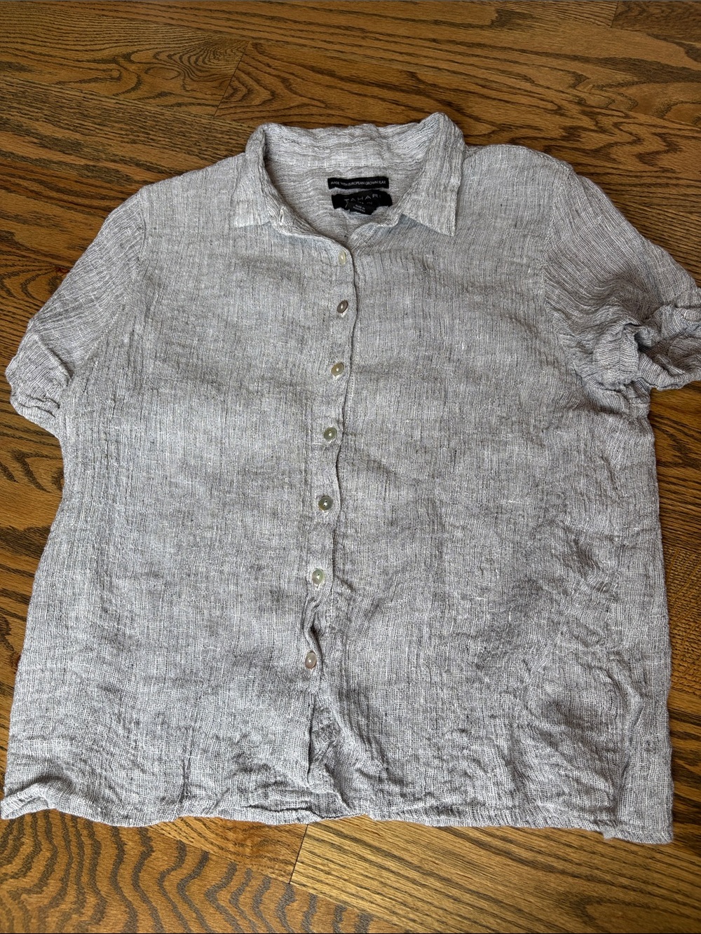 Tahari Light Gray Short-Sleeve Linen Button-Up Shirt, L